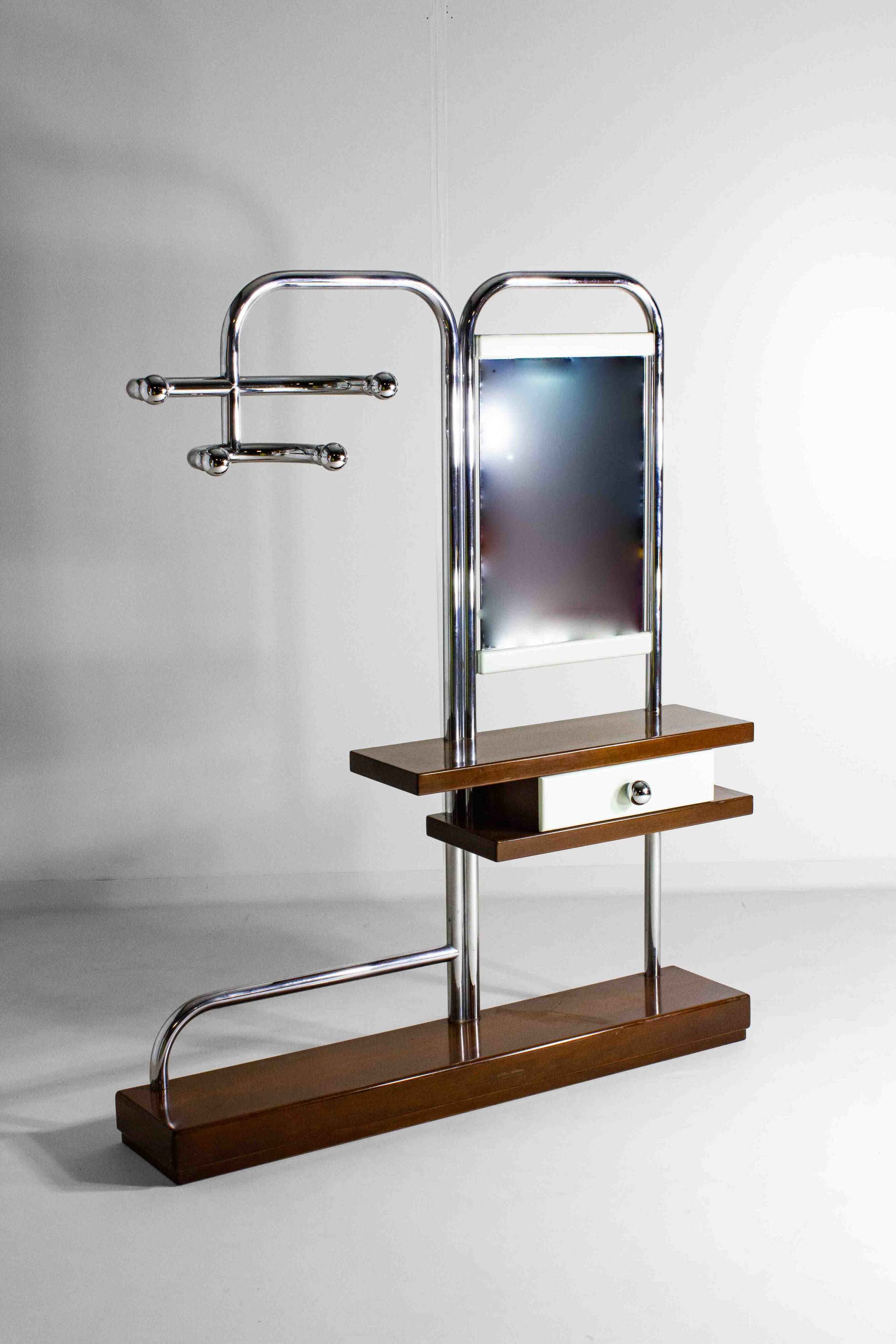 Modernist space age Italian coat rack, 1960s