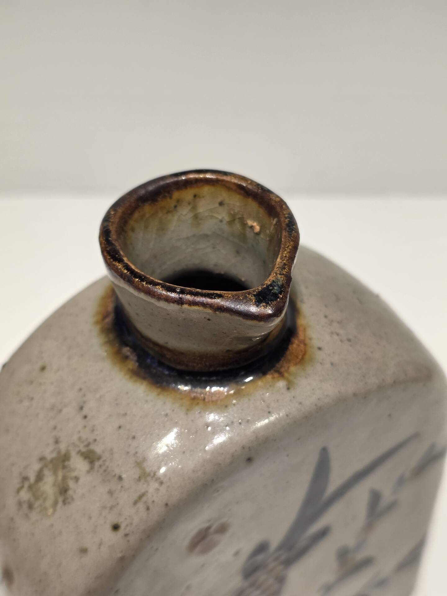 Ceramic carafe Tonala by Jorge Wilmot