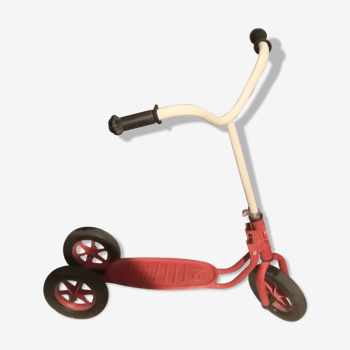 Child tricycle scooter
