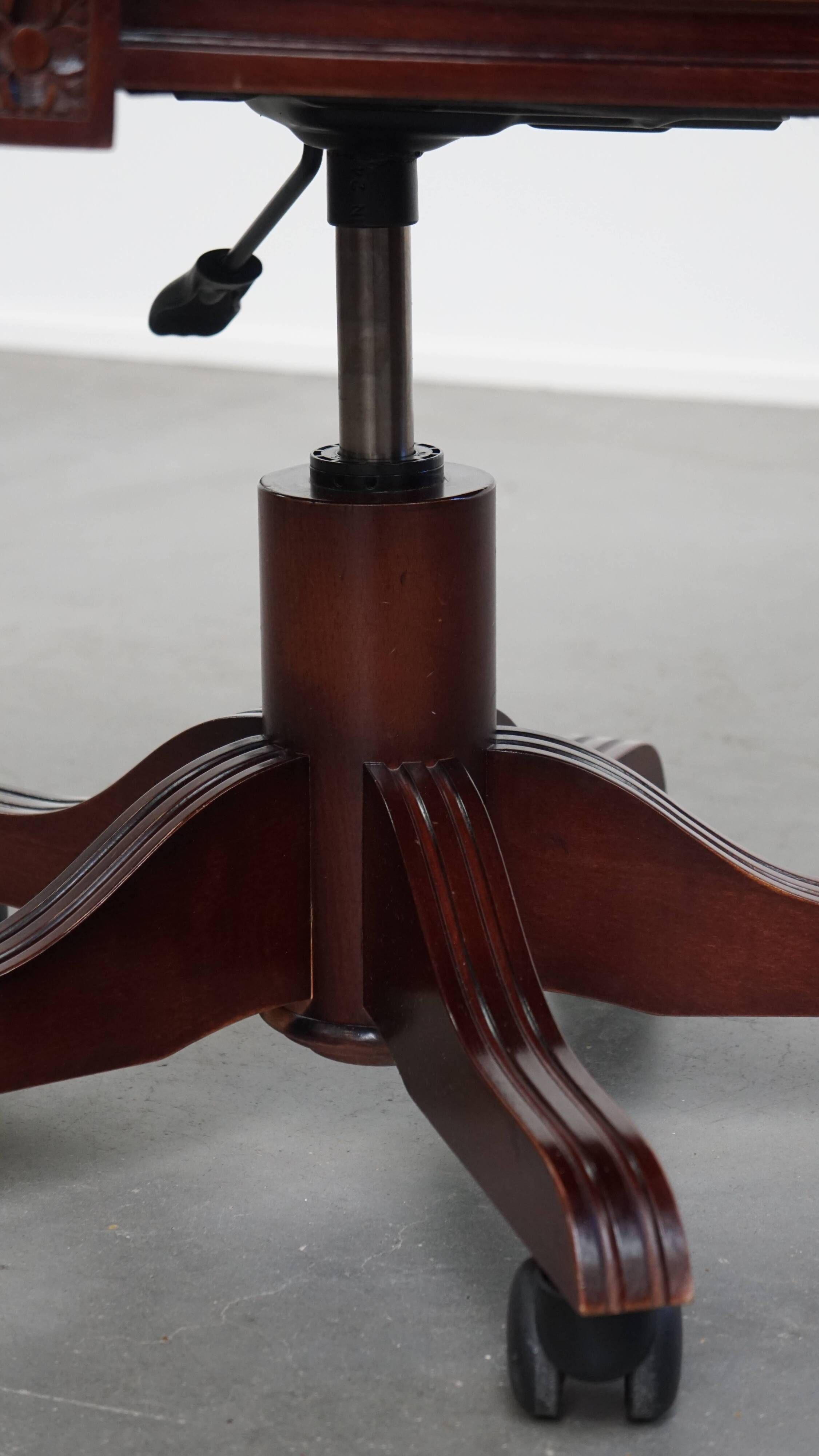 Green Cowhide Leather and Wooden Office Chair in English Style on Casters
