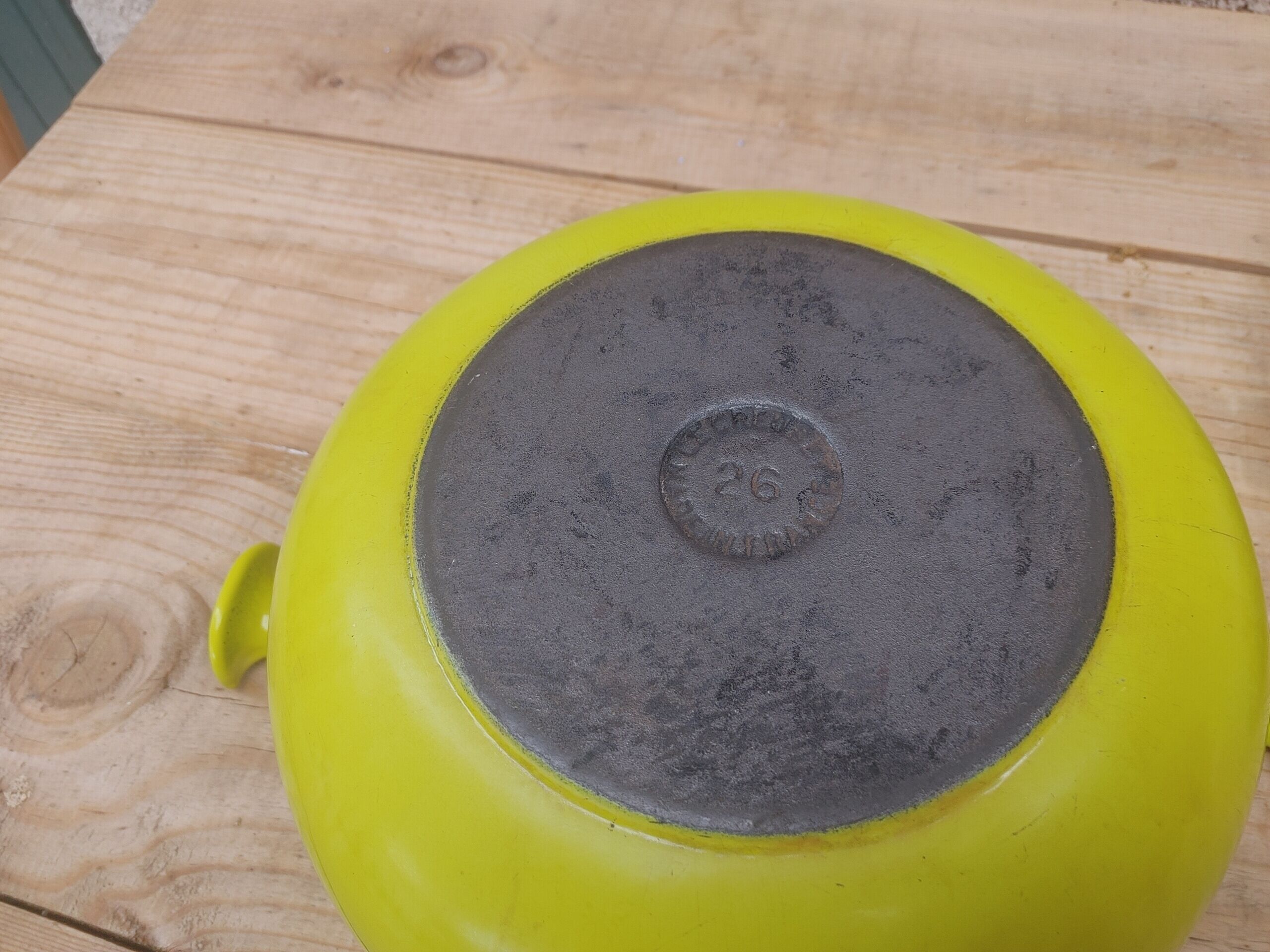 Le Creuset Cocotte in enamelled cast iron - La Mama Enzo Mari N°26