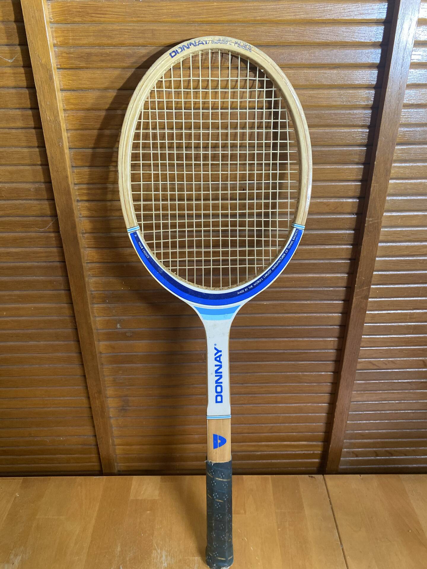 Vintage DONNAY Lady Flex Wooden Tennis Racket #E193