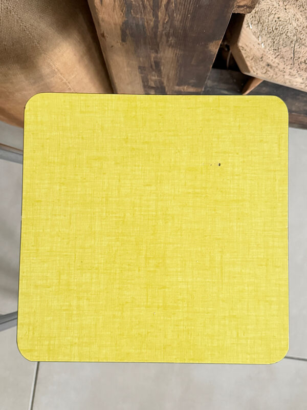 Lot de 2 tabourets Formica vintage