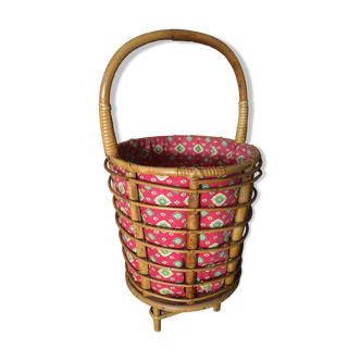 Rattan-work basket with vintage fabric