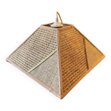 Suspension in wicker fabric canework