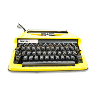Brother Deluxe 800 vintage yellow typewriter revised new ribbon