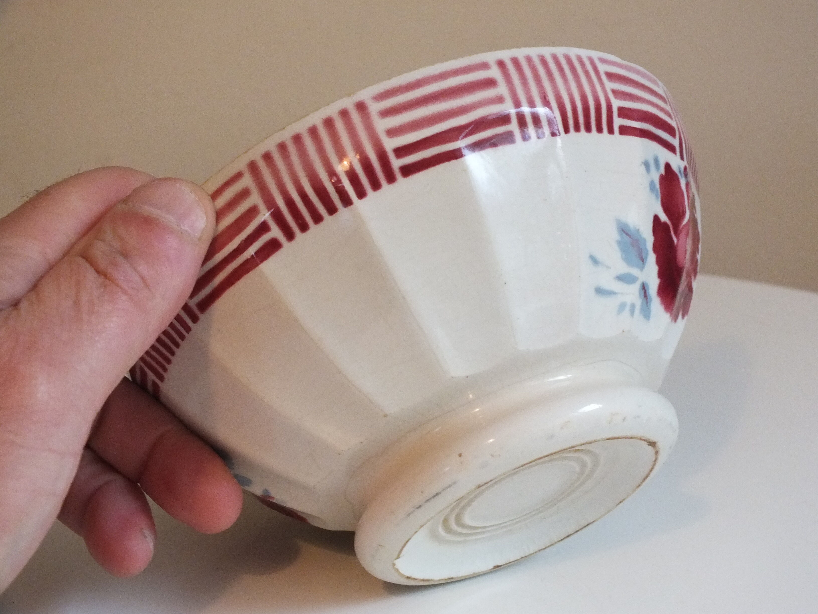 Vintage faceted bowl decorated with roses