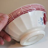 Vintage faceted bowl decorated with roses