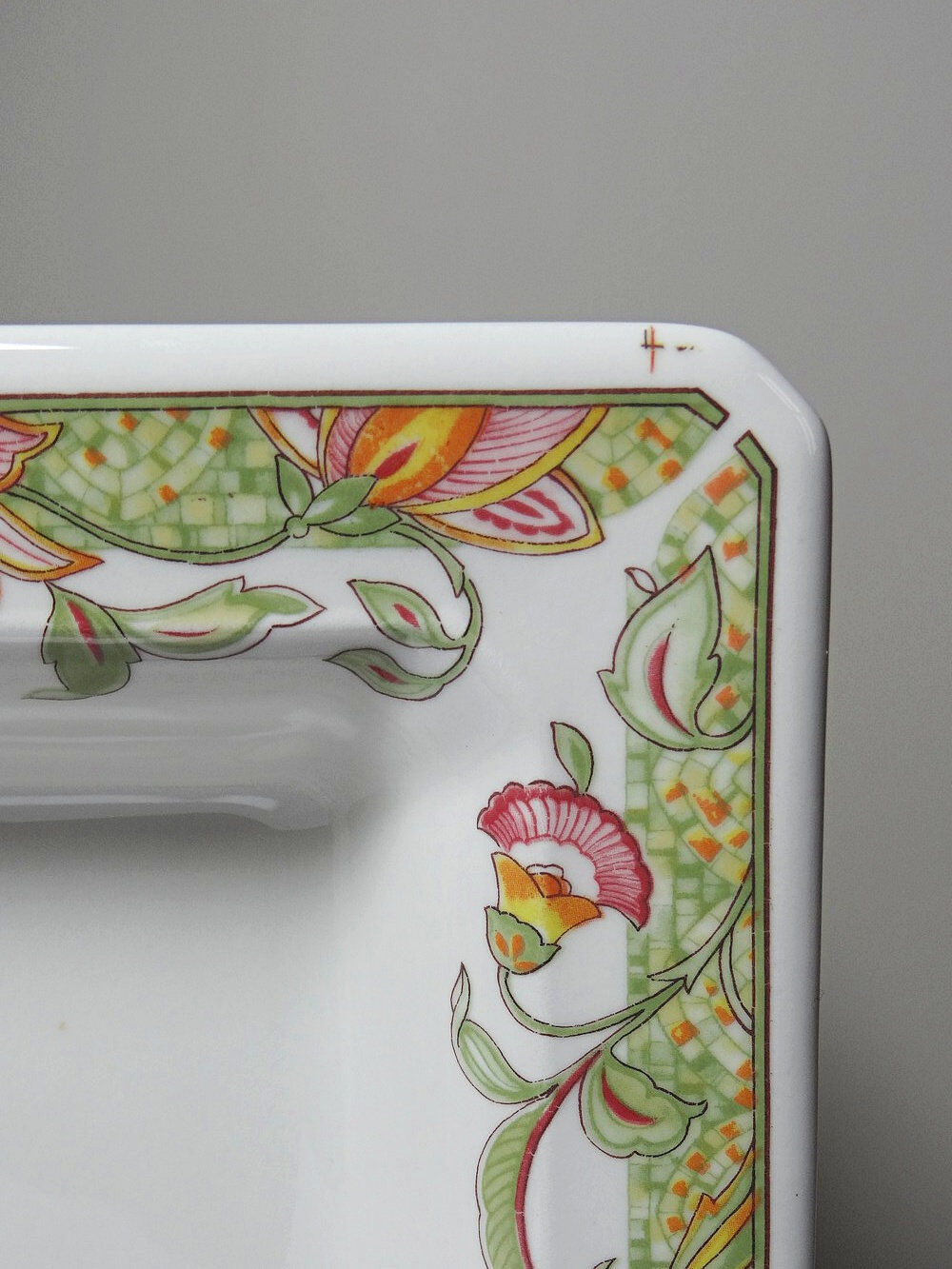 Set of 4 plates/dishes Tiffany Boutique, vintage Italian ceramic