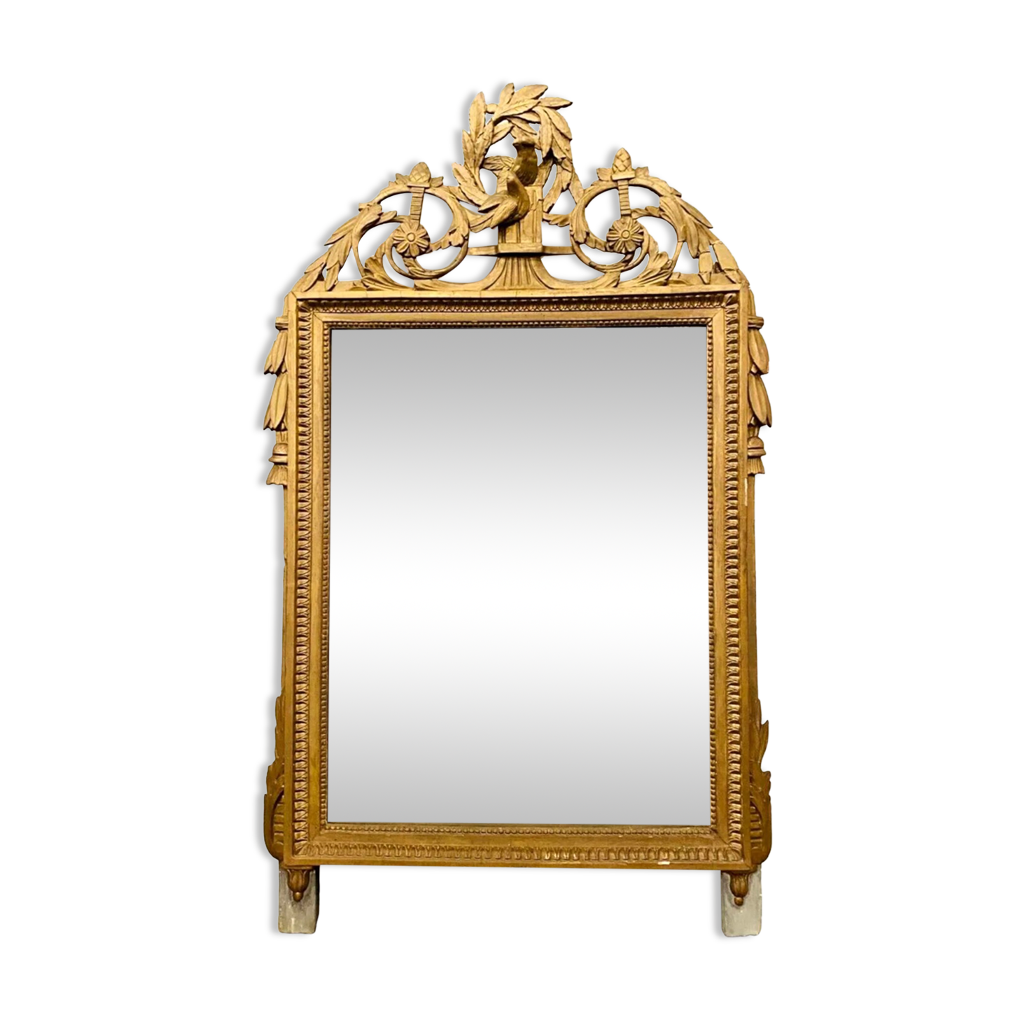 Louis XVI style mirror in wood and gilded stucco XIX century,, 122x72 cm