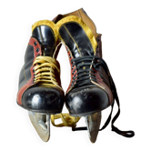Pair of vintage Polar Match ice skates with carrying bag - 1970s