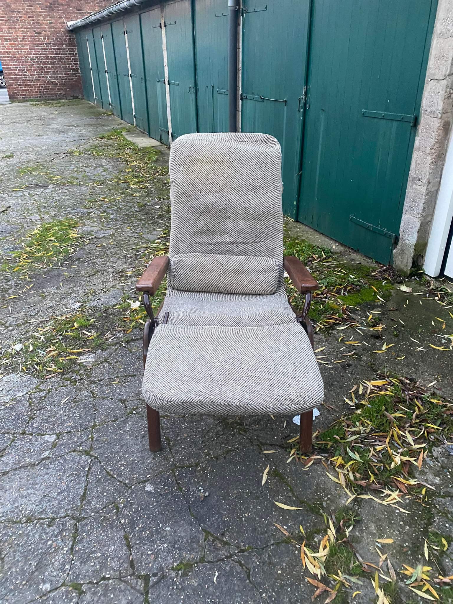 Scandinavian llama armchair foot vintage compass