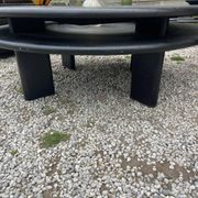 Table basse ronde noire