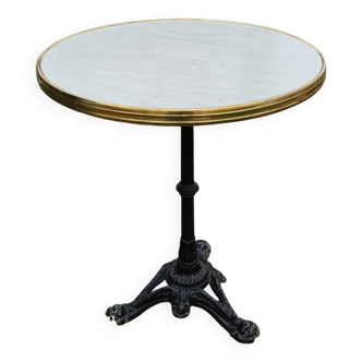 Table bistrot ancienne avec plateau décor marbre