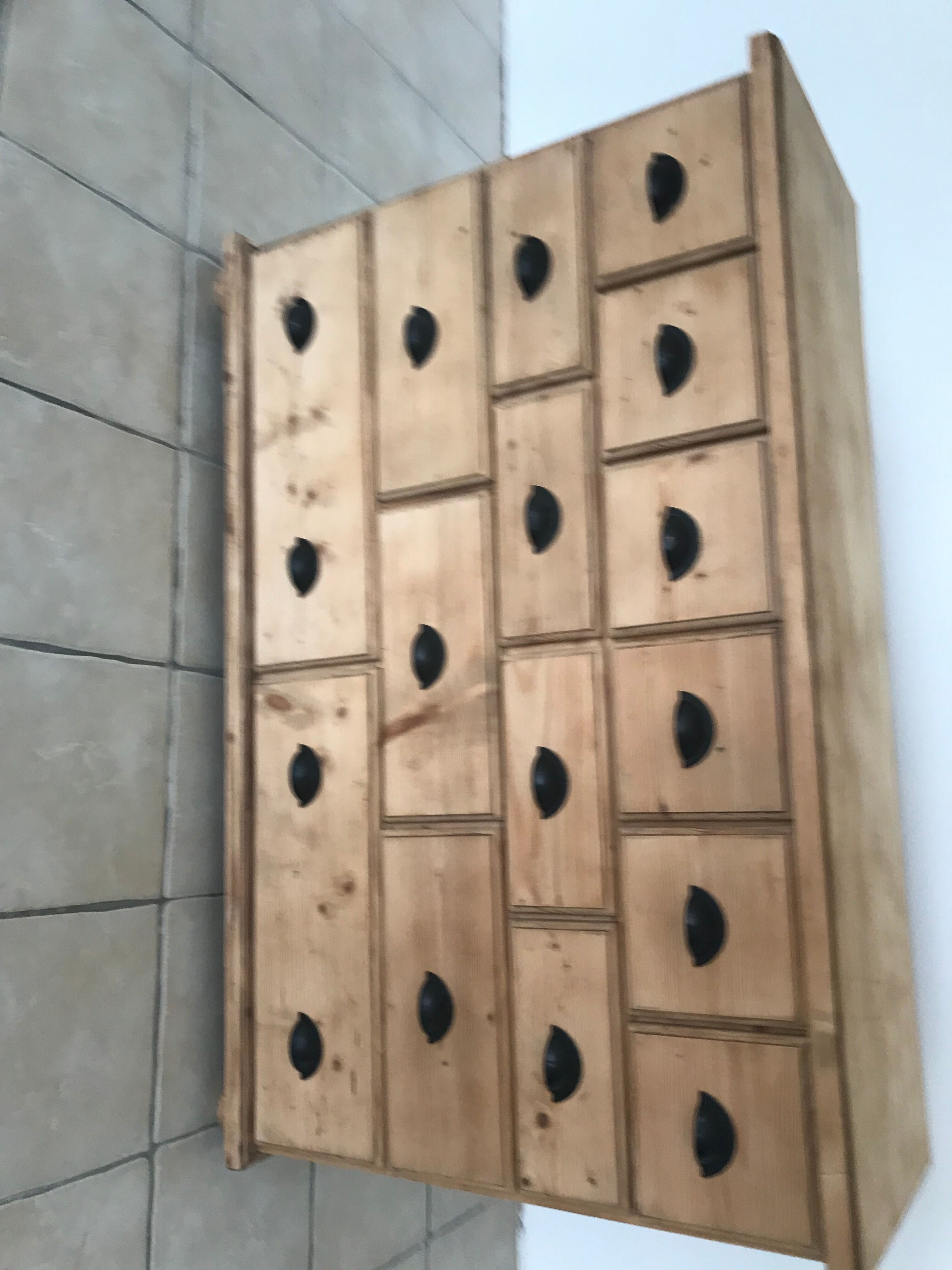 Trades cabinet 18 drawers