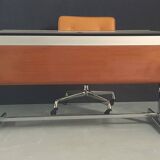 Action office desk by George Nelson at Herman Miller from the 1970s.