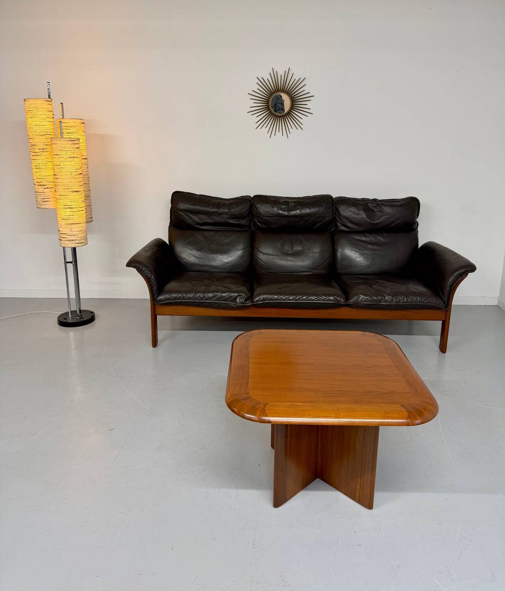 Vintage black leather Dreipunkt Scala design 3-seater sofa in teak.