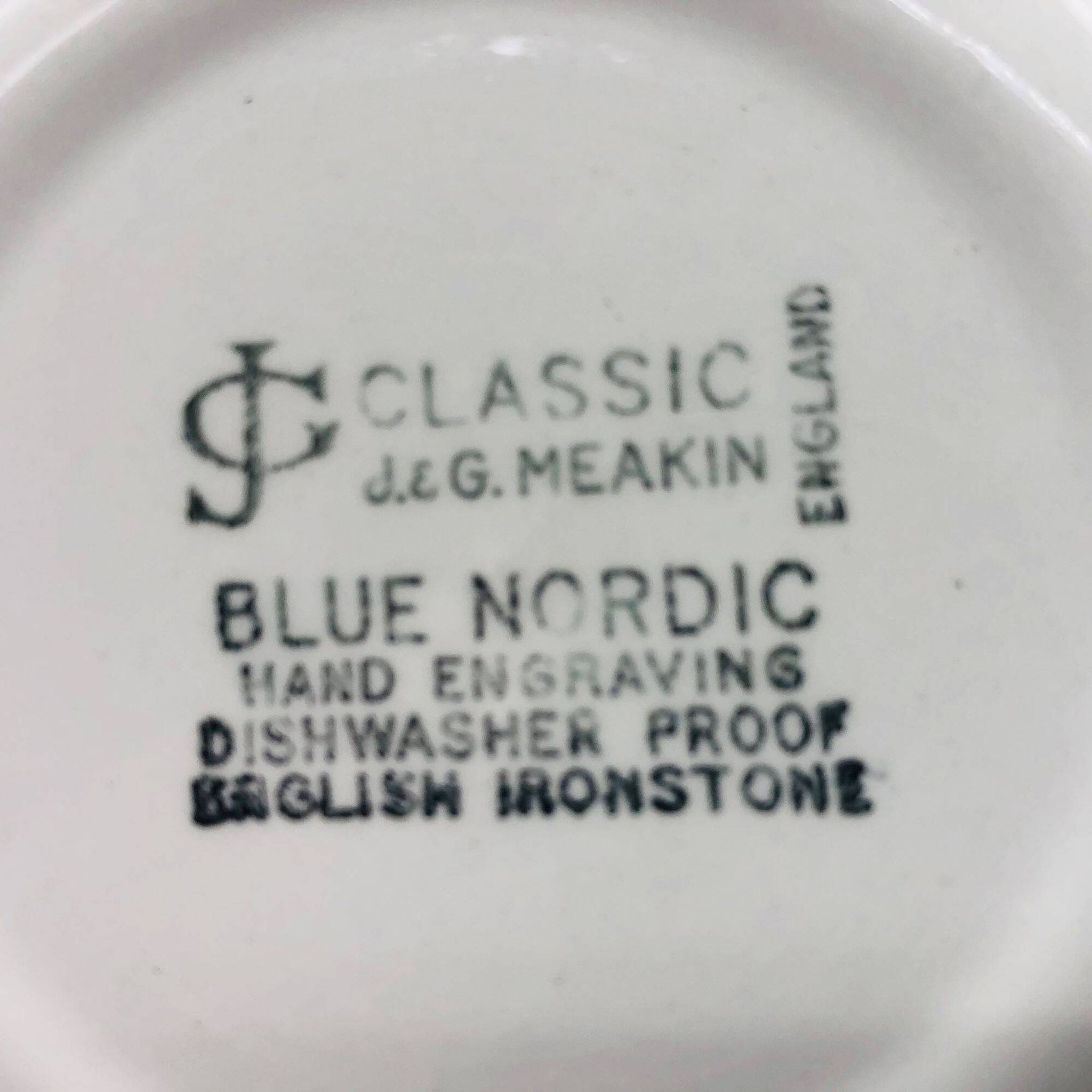 6 Bowl style Deep Plates, J & G Meakin Classic White Blue Nordic.