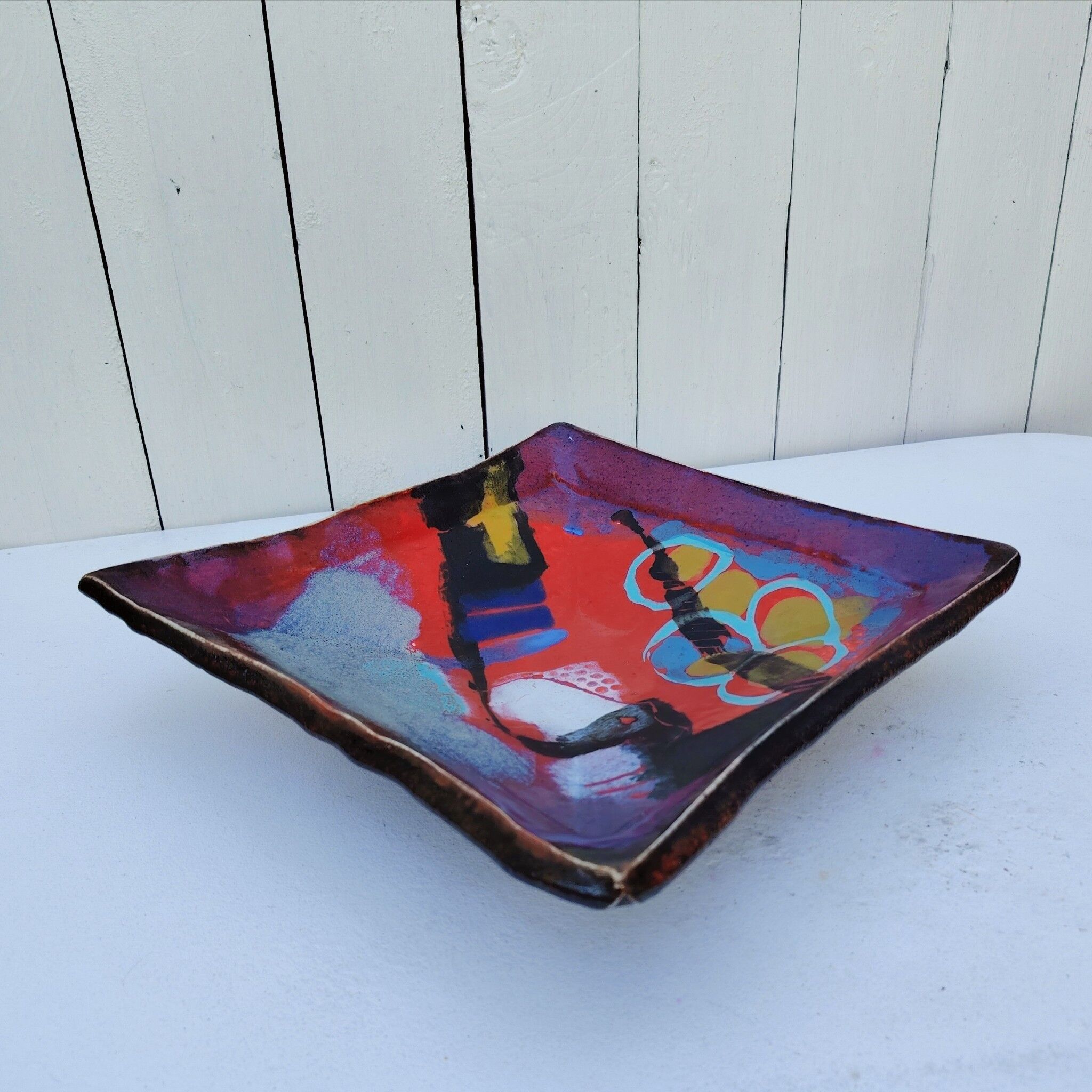 Ceramic catchall by Eduardo Constantino