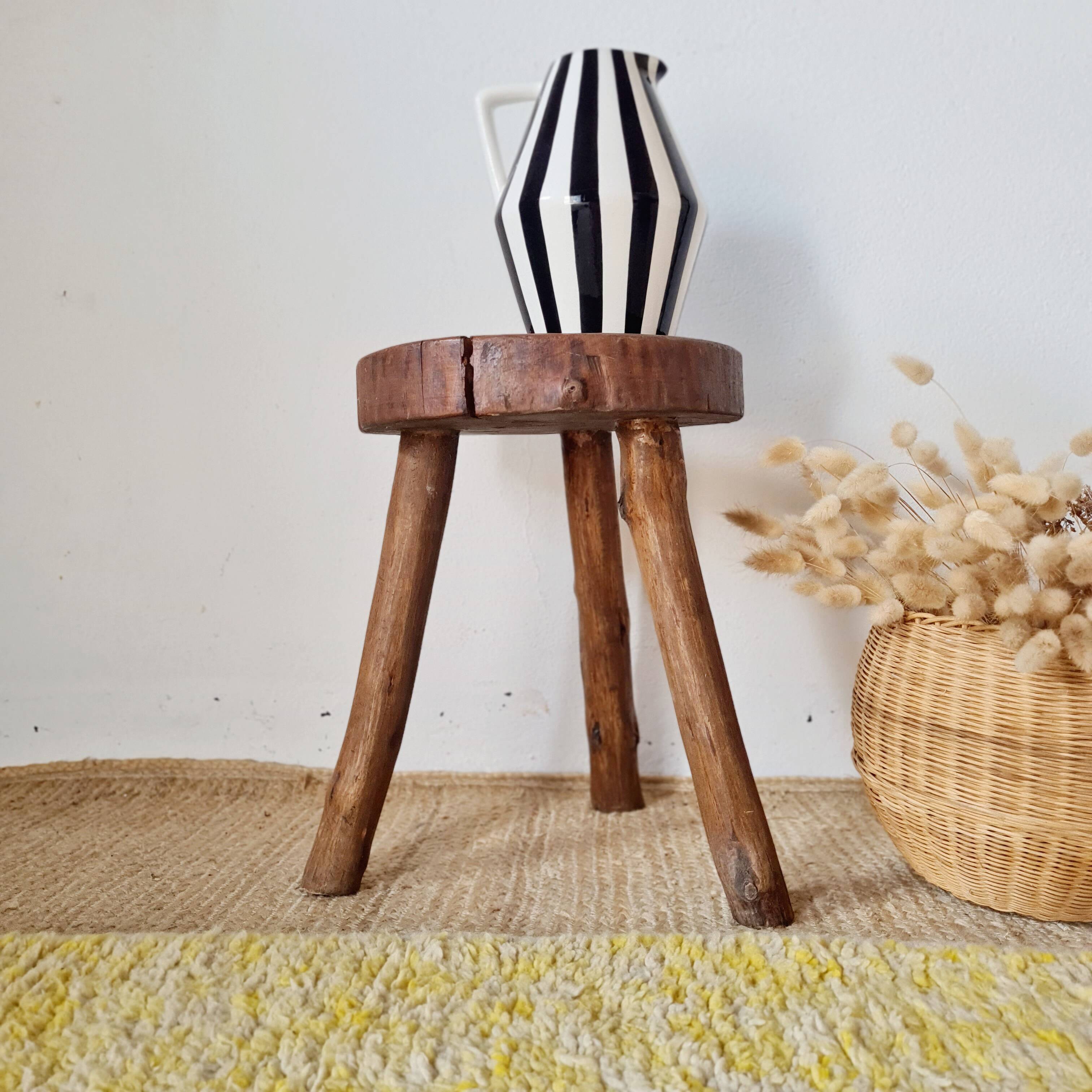 Small stool / antique stool in raw wood – Brutalist spirit