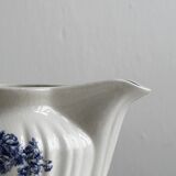 Porcelain sauce boat with blue pastoral pattern