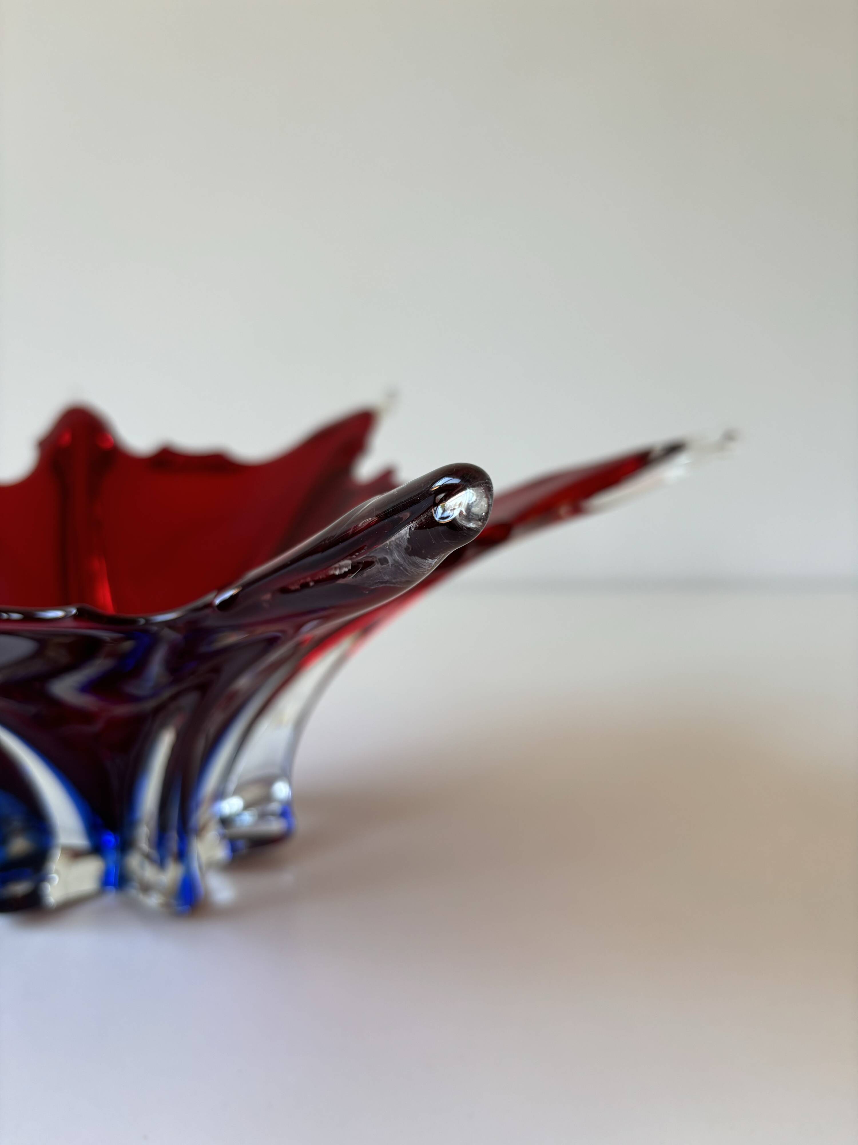 Important Murano blown glass centrepiece – Ruby red and blue