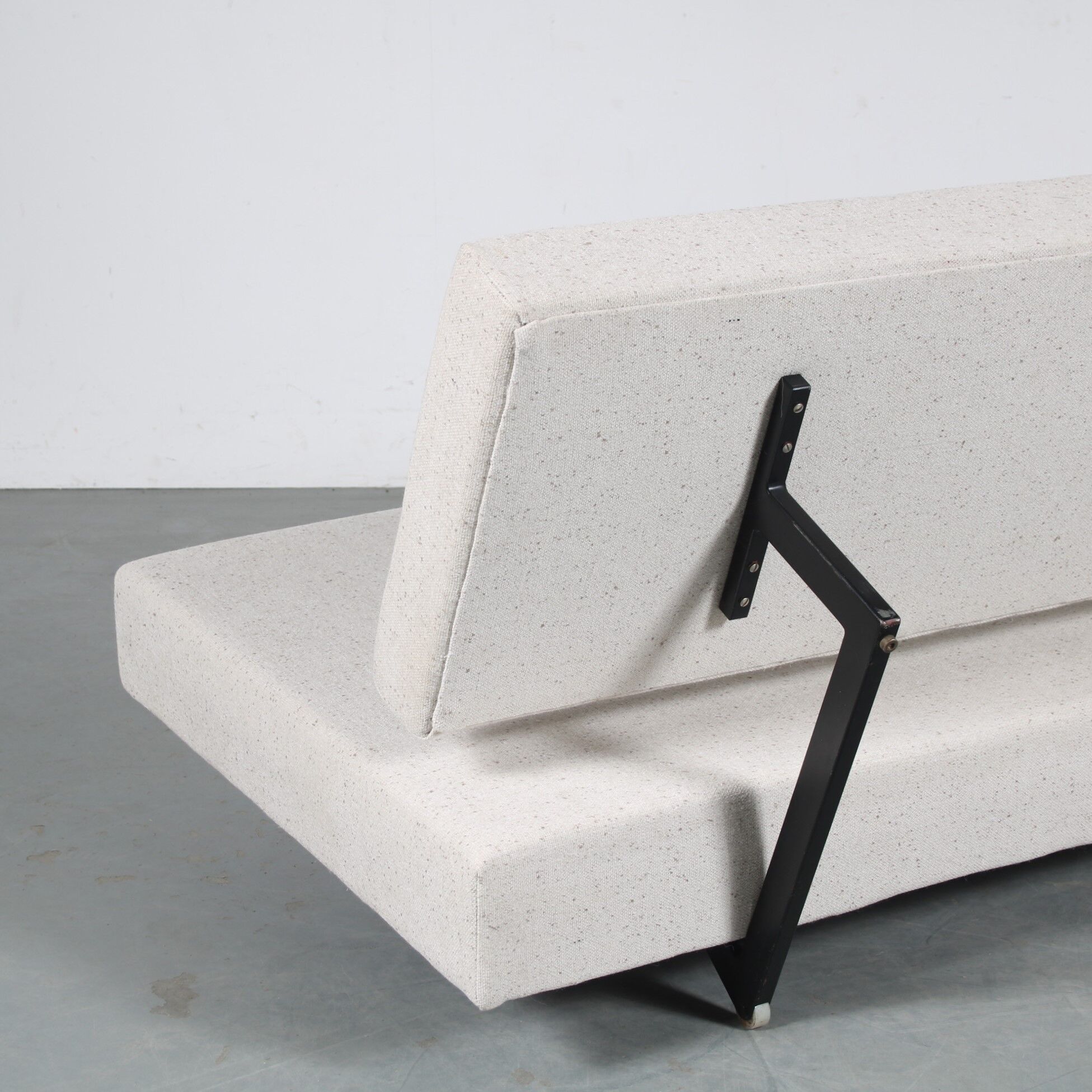 1950s Double bed sleeping bench