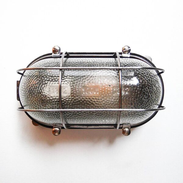 Ancienne applique en verre martelé grillagé