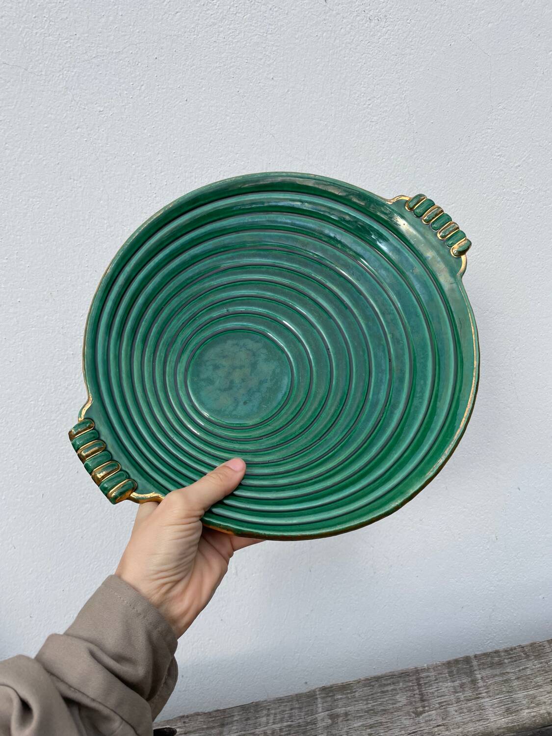 Round art deco green ceramic dish