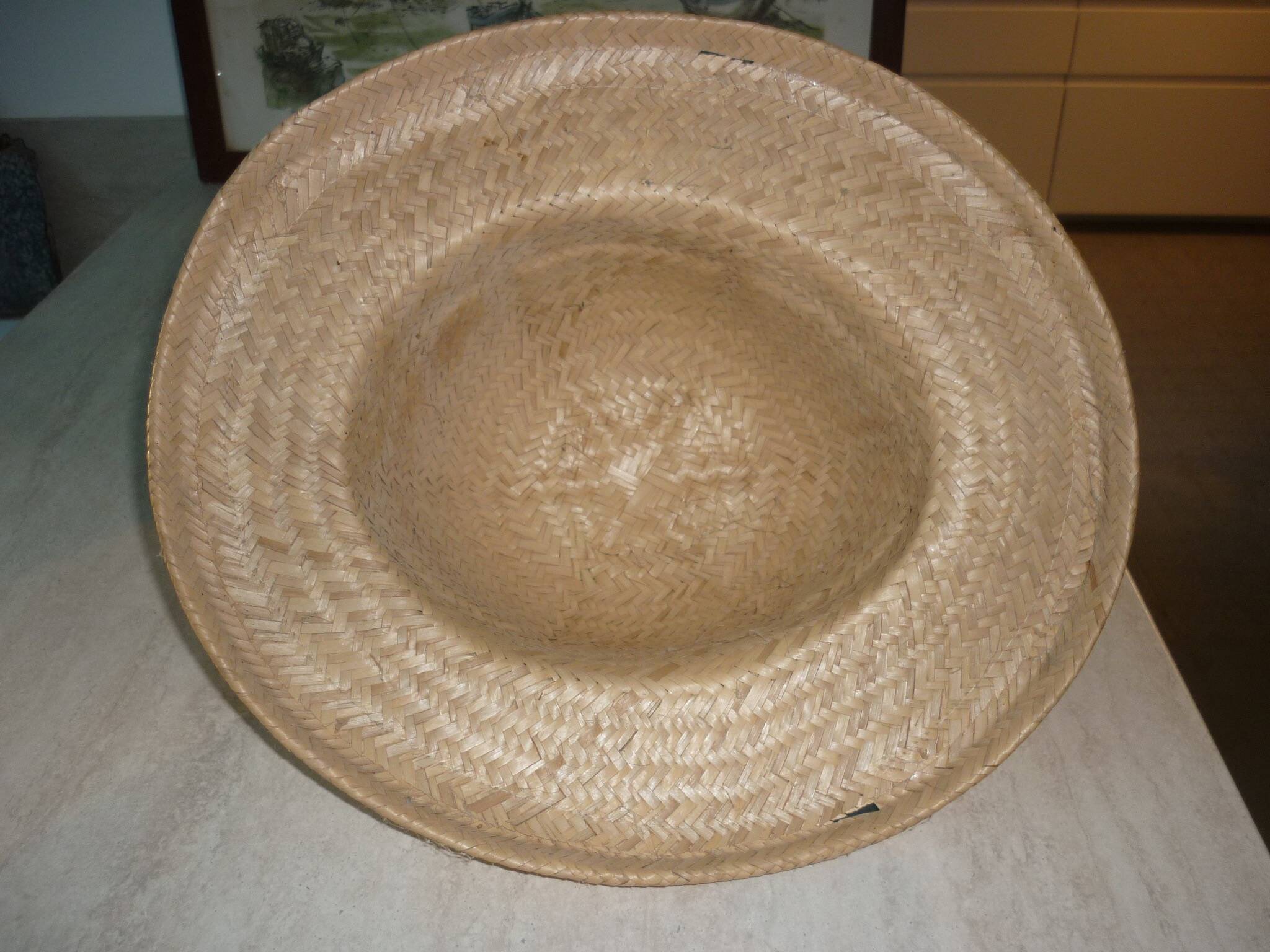 Chapeau colonial, safari en paille