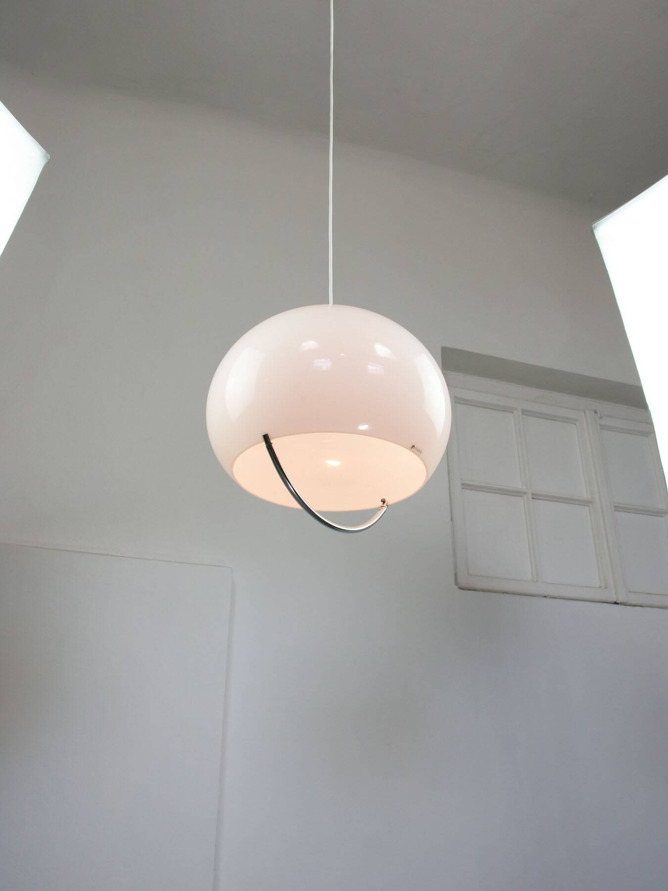 White Space Age Jolly Pendant Lamp from Guzzini, 60s