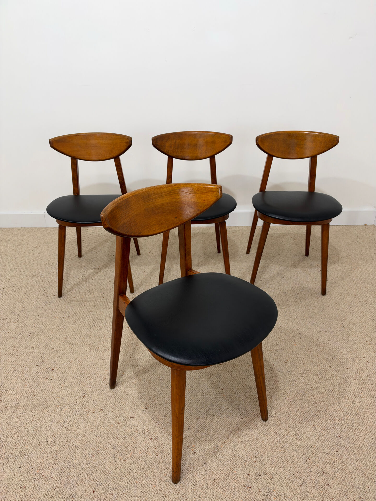 4 Fontania chairs attributed to Baumann – 1960s