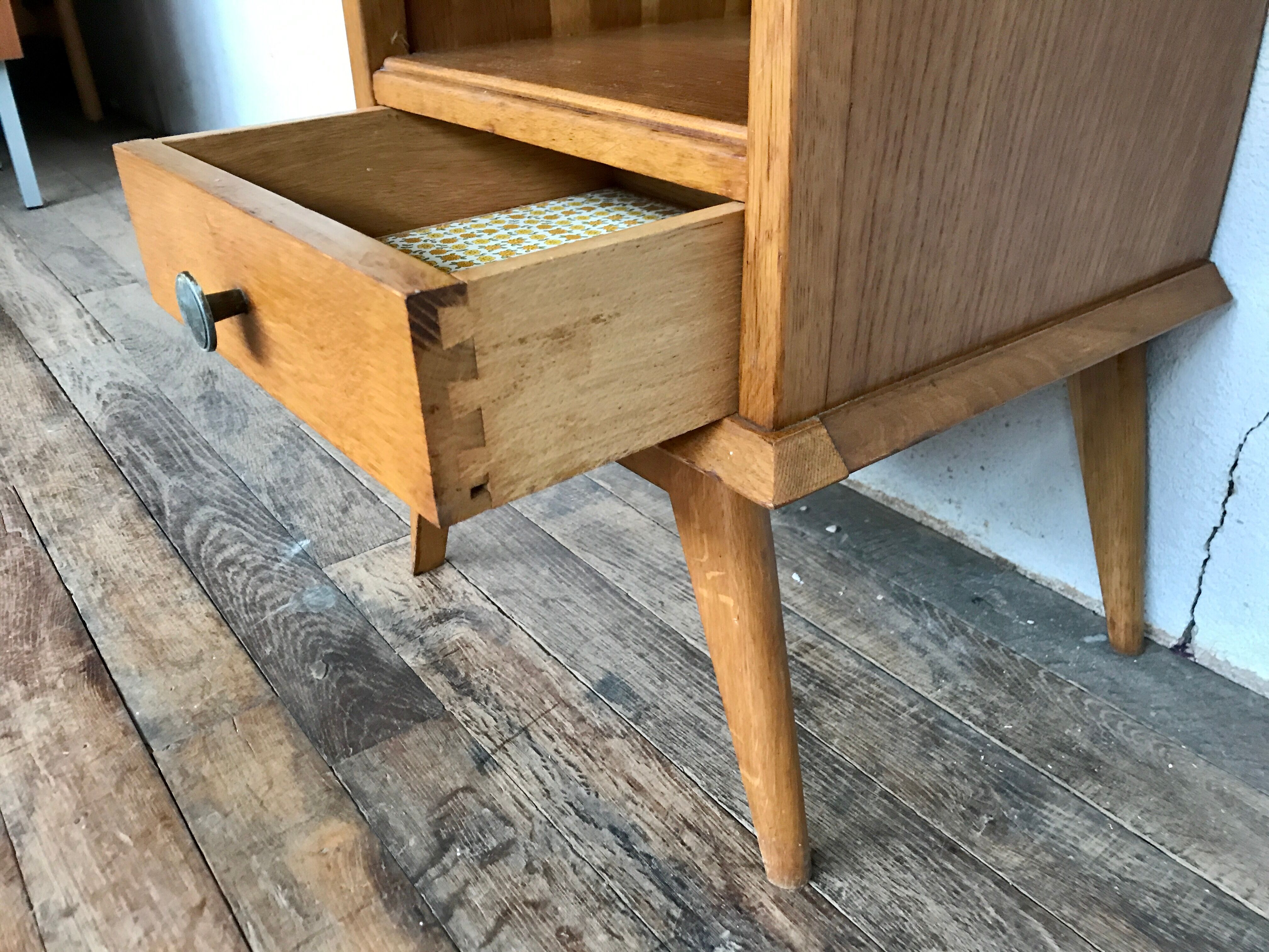 Bedside table