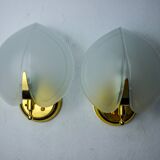 Pair of wall lamps "sheet" in opaque glass, murano, Italy 1980