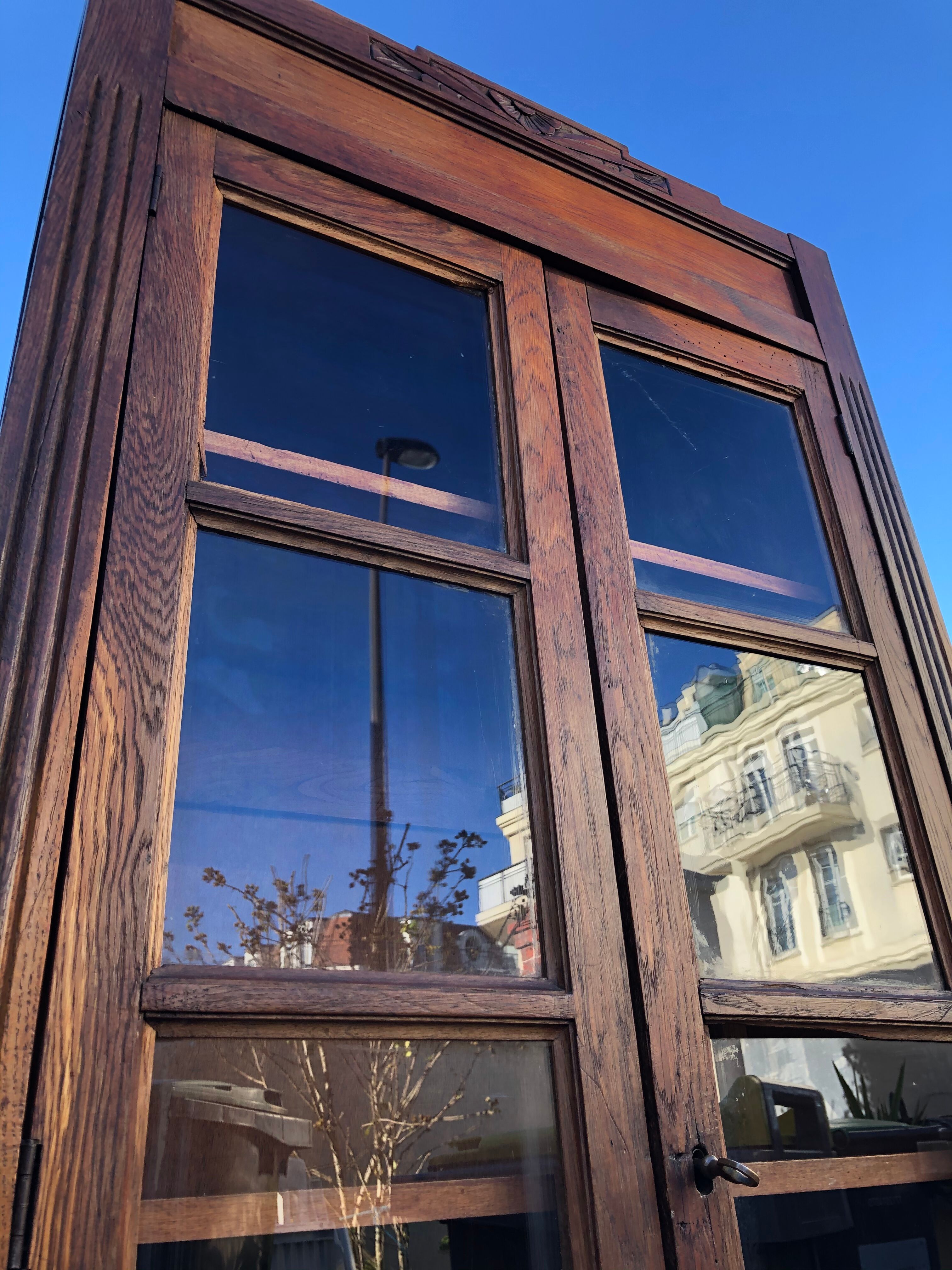 Armoire parisienne