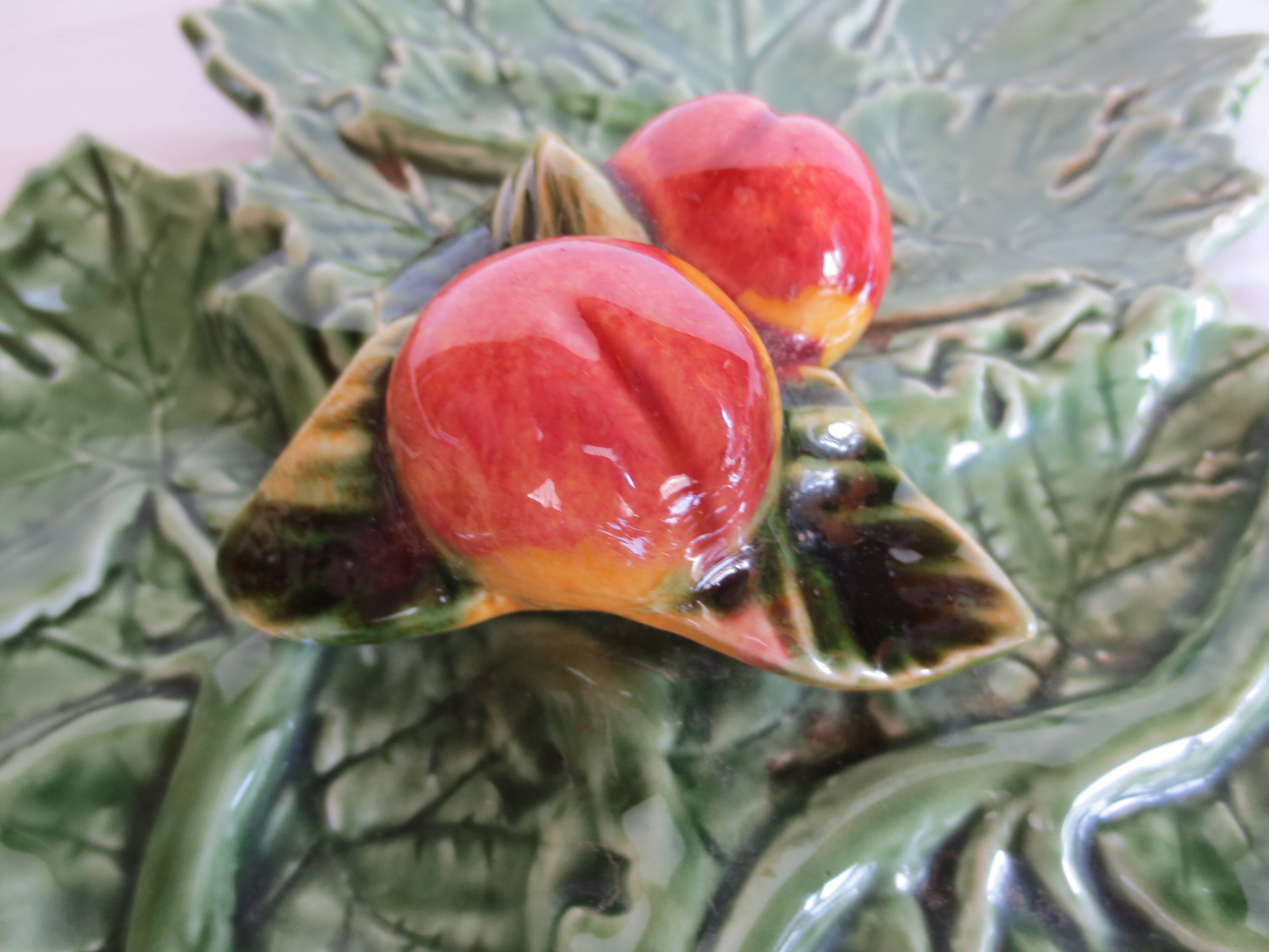 Presentation dish in green slipware