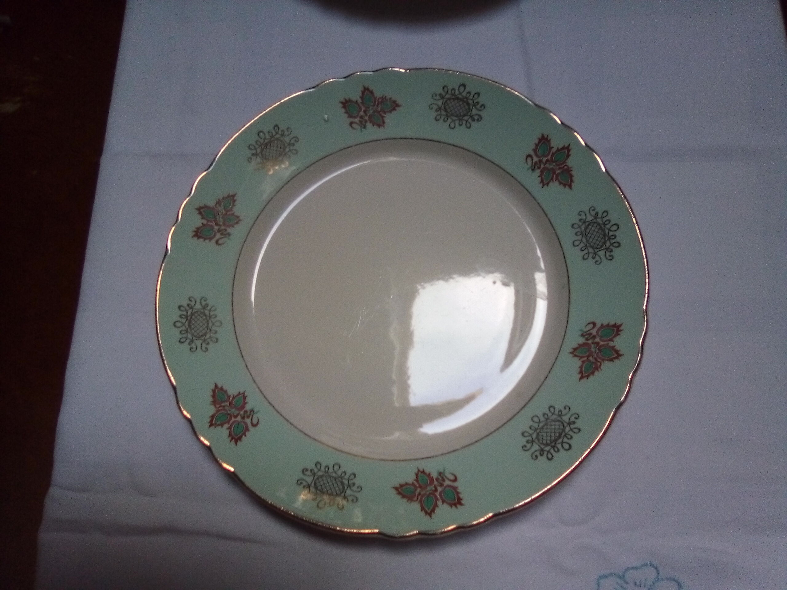 Lot of 2 old dishes Mill of Wolves