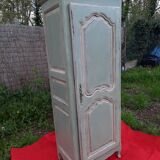 Old patinated bonnet