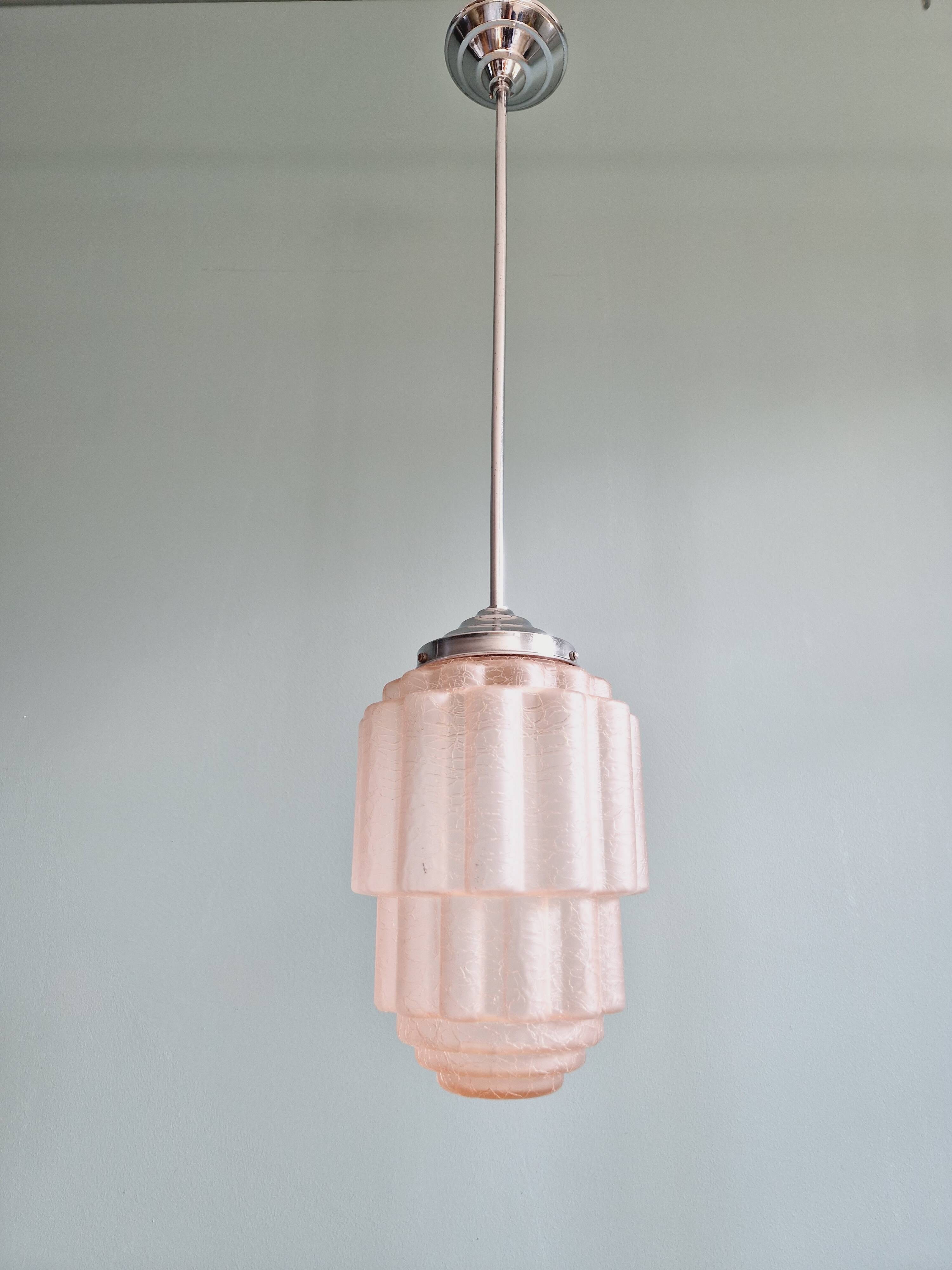 Art Deco Skyscraper pendant light in pink cracked glass