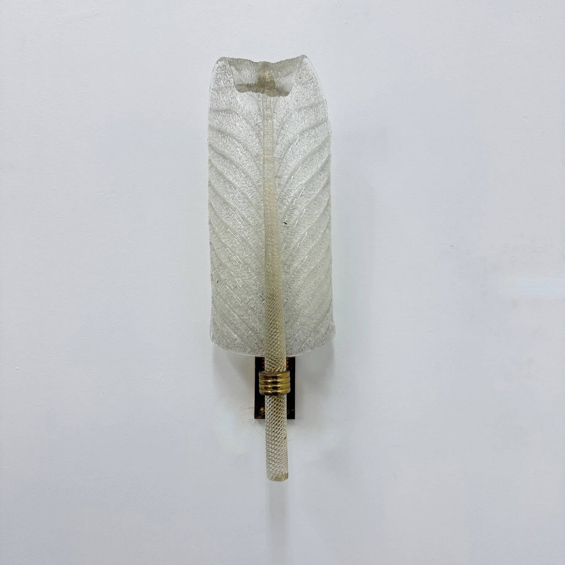 Large Barovier & Toso wall lamp Murano glass leaf, 1970s