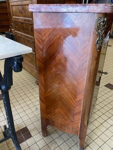 Small entrance cabinet