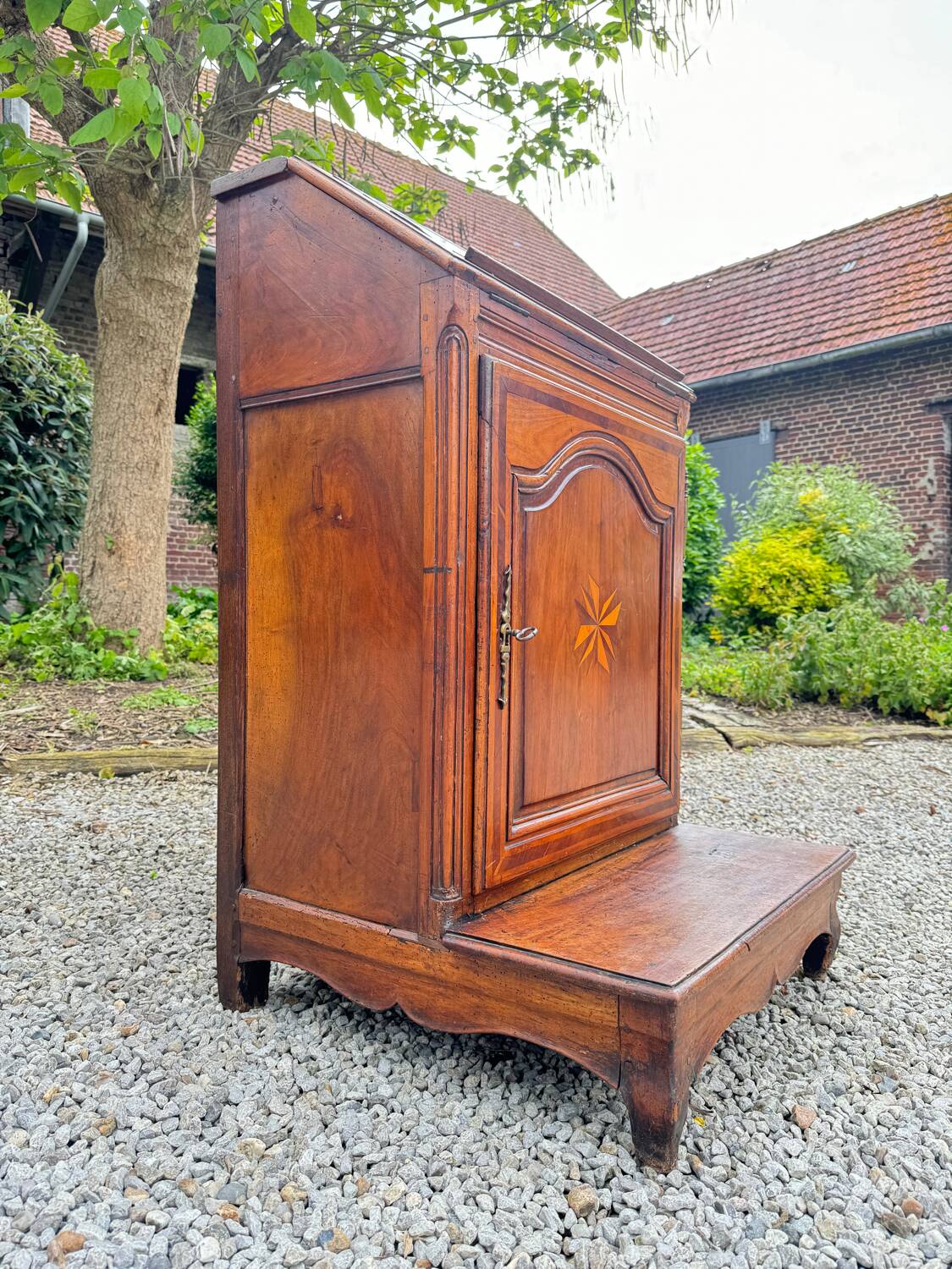 Oratory Furniture, Pray to God In Walnut And Marquetry Louis XIV Period XVIII Eme Century