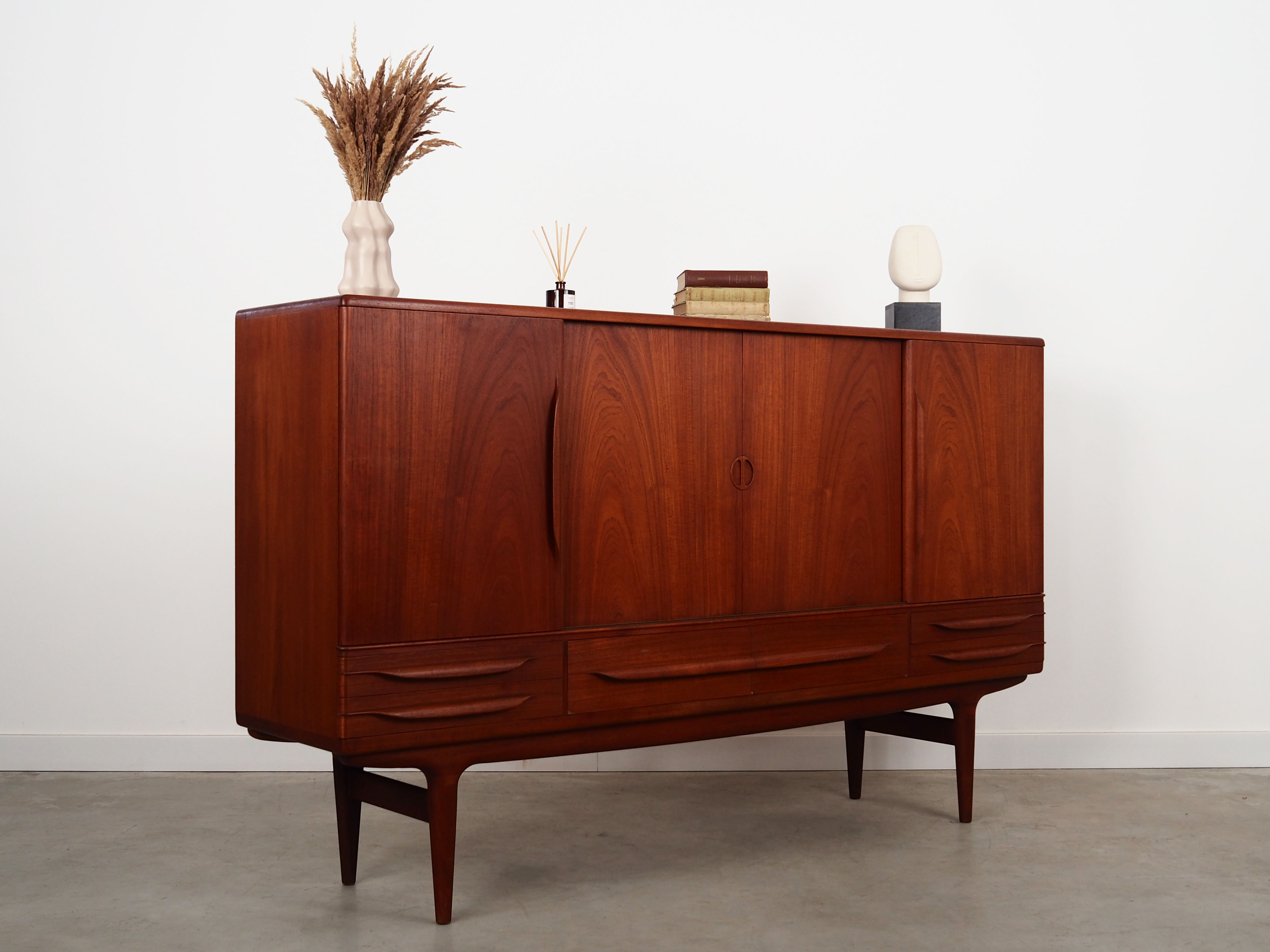 Teak highboard, Danish design, 1960s, designer: Johannes Andersen
