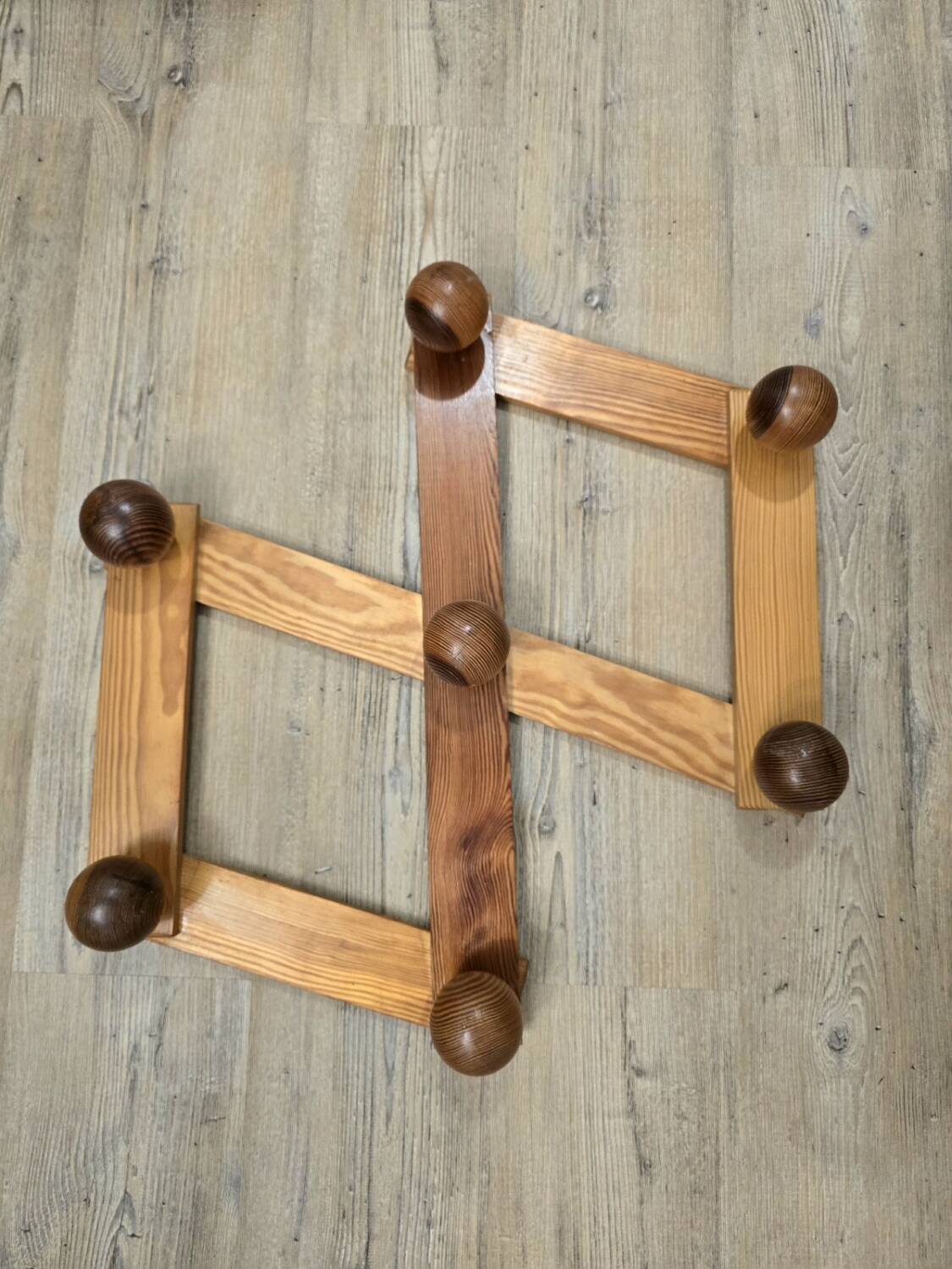 XL accordion coat rack