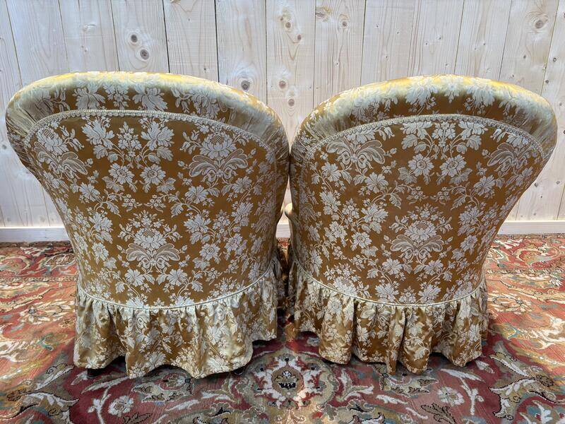 Paire de fauteuils crapaud