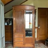 Parisian hotel wardrobe