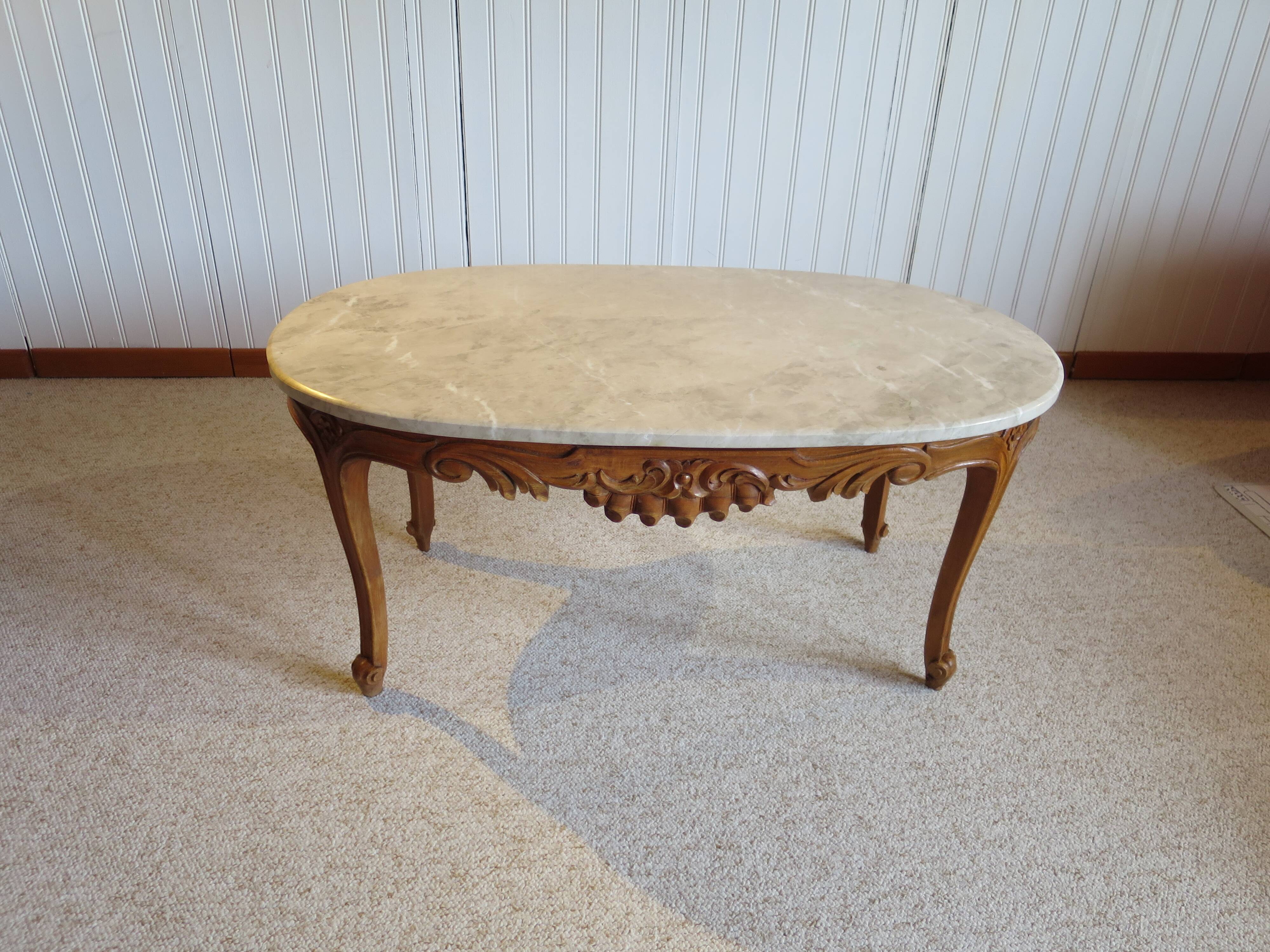 Oval coffee table - carved wood - white veined marble - Regency / Louis XV style
