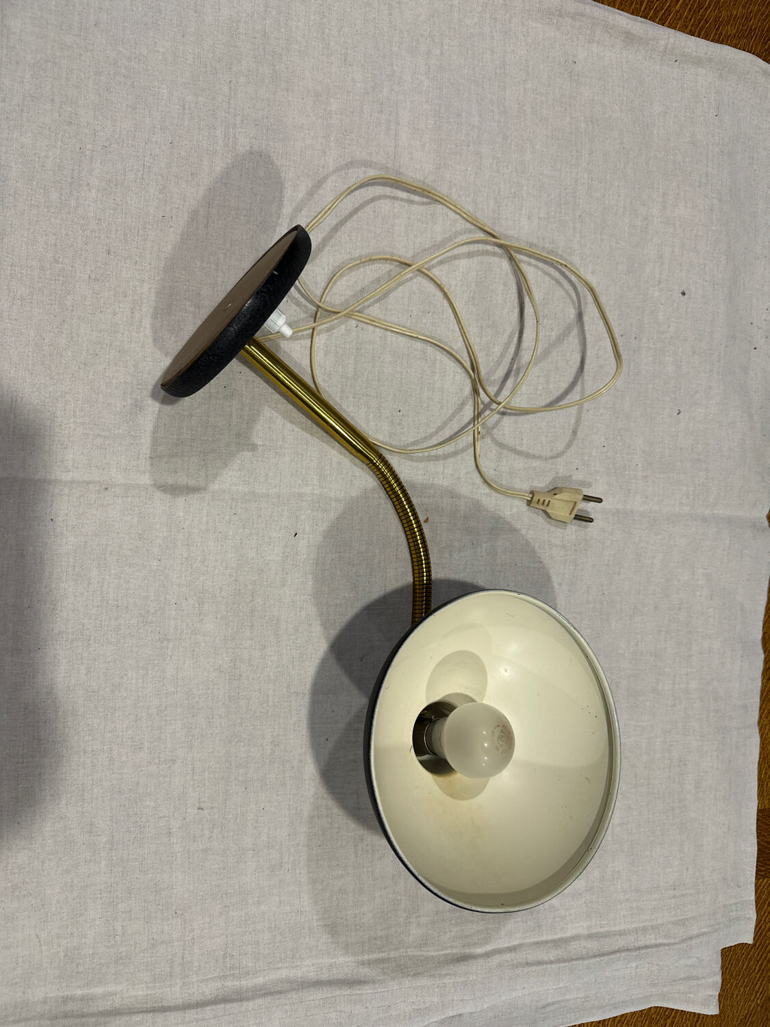 Black metal and brass desk lamp