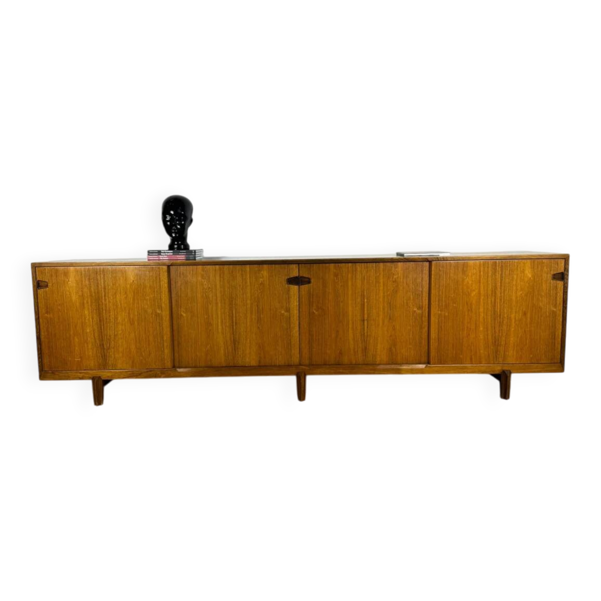 Danish sideboard from the 1960s in Brazilian wood – Henry Rosengren Hansen