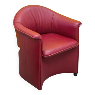 Fauteuil à roulettes en cuir rouge, maison de sede. (prix pour un)